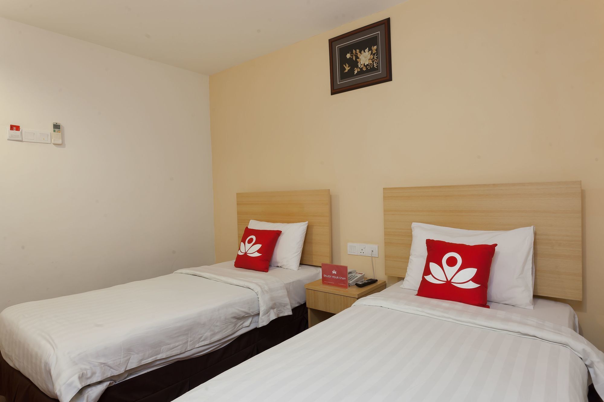Zen Rooms Opposite Ymca Kuala Lumpur Exterior photo